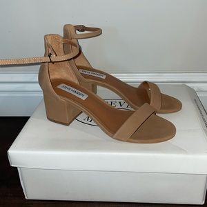 Steve Madden Irenee Tan